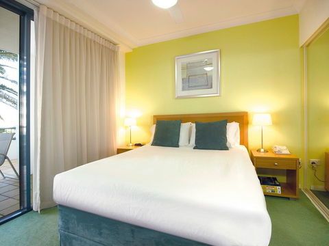 Oaks Calypso Plaza Resort - Tourism Cairns 2