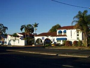 Alabaster Motor Inn - Tourism Cairns 0
