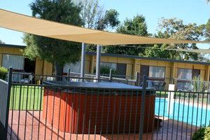 Cootamundra Gardens Motel - Tourism Cairns 2