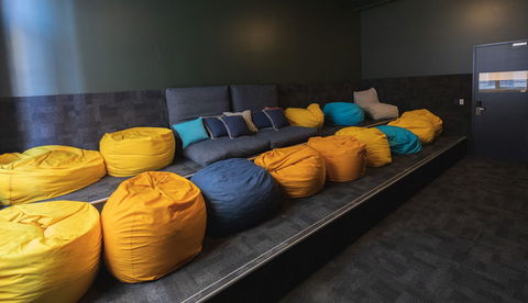 United Backpackers - Tourism Cairns 1