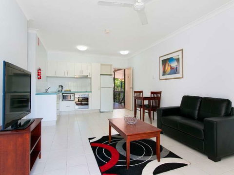 Cairns City Palms - Tourism Cairns 2