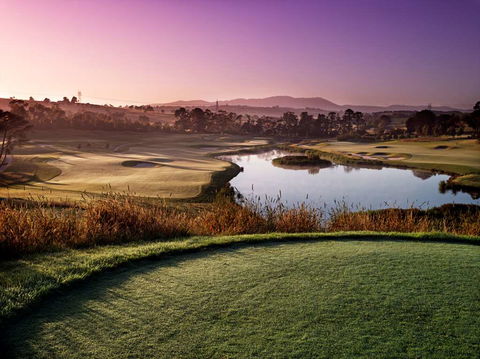 Yarra Valley Lodge - Tourism Cairns 0