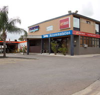 Nightcap at Playford Tavern - Tourism Cairns