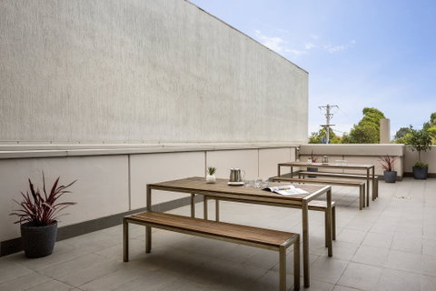 Quest Ivanhoe - Tourism Cairns 1
