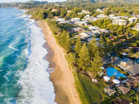 Nautilus Beachfront Villas & Spa - Tourism Cairns 0