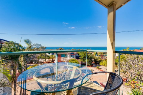 Aqualuna Beach Resort - Tourism Cairns 0