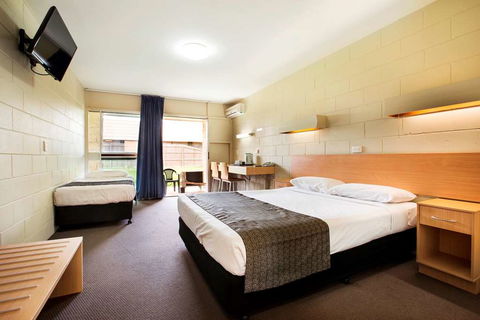 Dalrymple Motel - Tourism Cairns 2