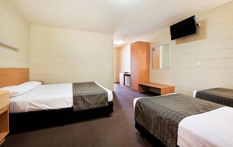Dalrymple Motel - Tourism Cairns 6