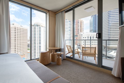 Zara Tower Serviced Apartments - Tourism Cairns 1