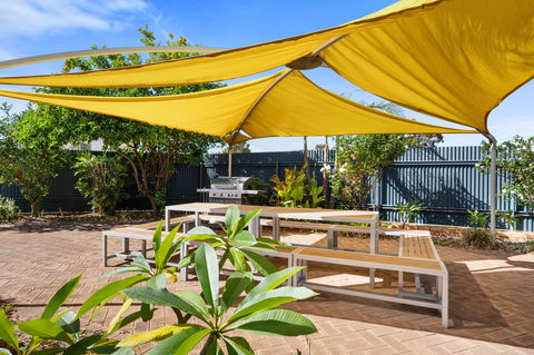The View On Hannans - Tourism Cairns 3