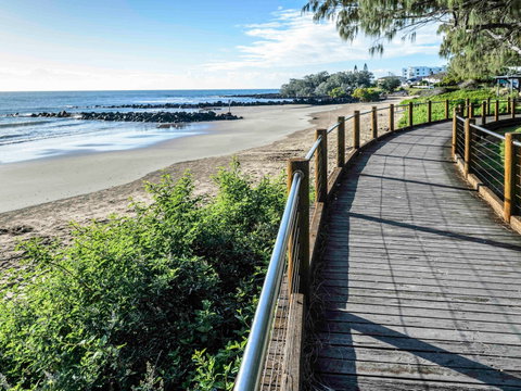 Grand Mercure Apartments Bargara - Tourism Cairns 13