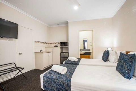 Karratha Central Apartments - Tourism Cairns 4