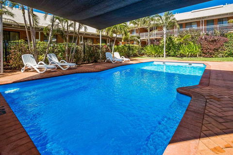 Karratha Central Apartments - Tourism Cairns 8