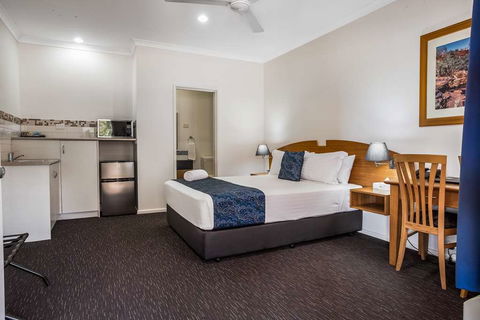 Karratha Central Apartments - Tourism Cairns 9