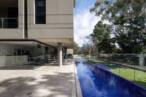 Knightsbridge Canberra - Tourism Cairns 12