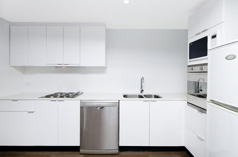 Astra Apartments The Griffin - Tourism Cairns 8