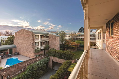 Adina Serviced Apts Canberra Kingston - Tourism Cairns 4