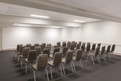 Adina Serviced Apts Canberra Kingston - Tourism Cairns 16
