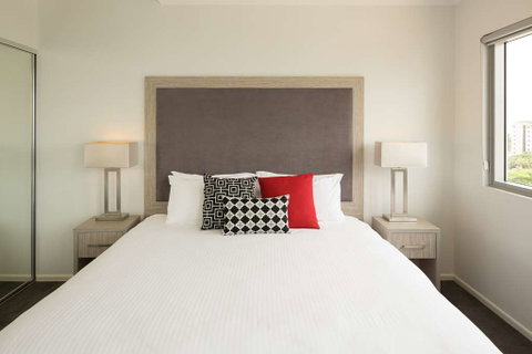 H on Smith Hotel - Tourism Cairns 6