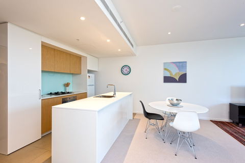 Astra Apartments MacQuarie Park - Tourism Cairns 2