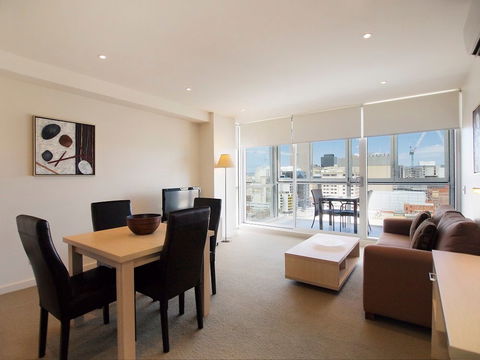 IStay Precinct - Tourism Cairns 2
