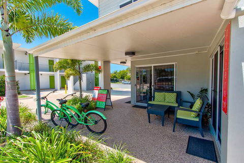 Mackay Oceanside Central Hotel - Tourism Cairns 1