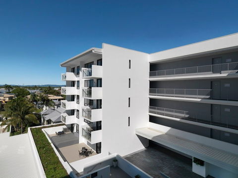 Oaks Carlyle - Tourism Cairns 0