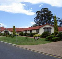 McNevins Warwick Motel - Tourism Cairns
