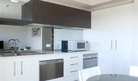 Abode Tuggeranong - Tourism Cairns 1