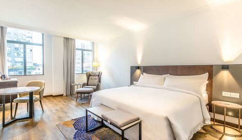 The Grace Hotel - Tourism Cairns 1