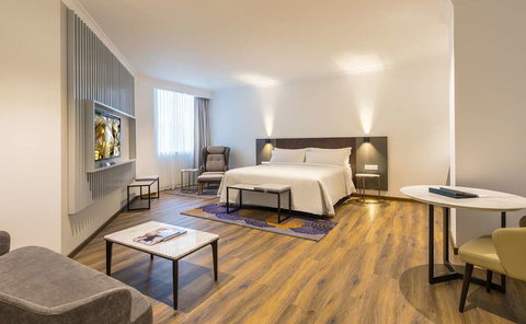 The Grace Hotel - Tourism Cairns 2