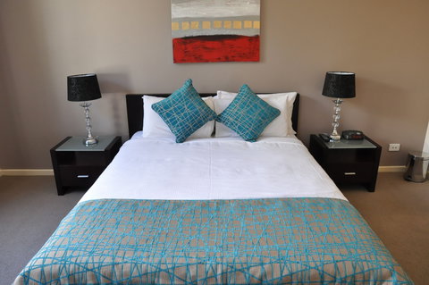 RNR Apartments, Adelaide - Tourism Cairns 1