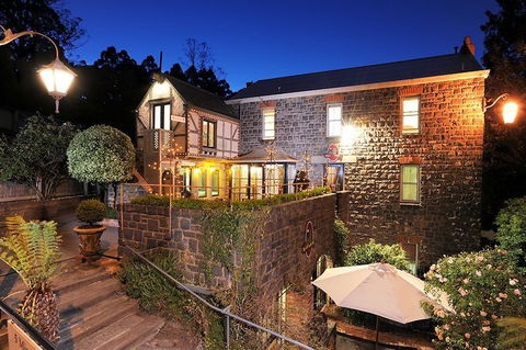 Adeline Bed & Breakfast - Tourism Cairns 0