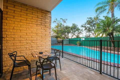 Kawana Waters Hotel By NightCap - Tourism Cairns 1
