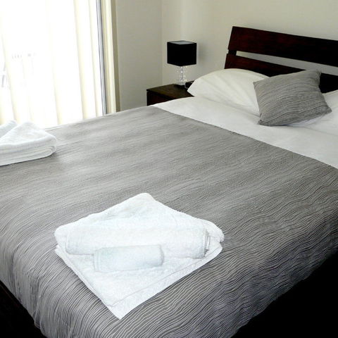 Direct Hotels - Monterey Moranbah - Tourism Cairns 1