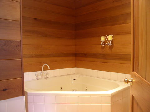 Kemeys Mountain Hideaway - Tourism Cairns 2