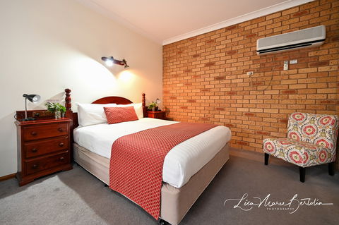 Narrandera Club Motor Inn - Tourism Cairns 1