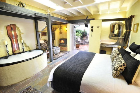 Adeline Bed & Breakfast - Tourism Cairns 10