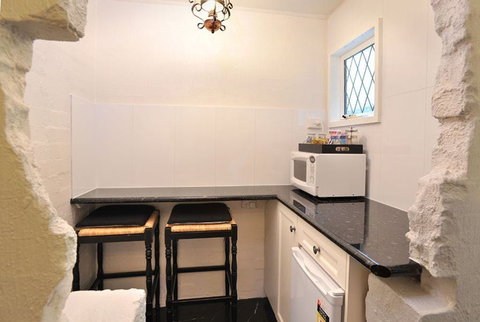 Adeline Bed & Breakfast - Tourism Cairns 12