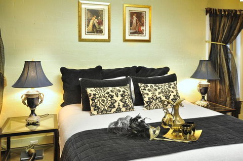 Adeline Bed & Breakfast - Tourism Cairns 15