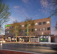 Holiday Inn Dandenong - Tourism Cairns