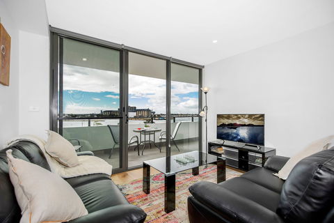Astra Apartments Newcastle - Tourism Cairns 8