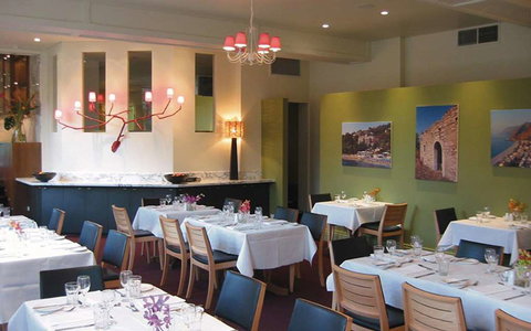 Best Western Plus The Tudor-Box Hill - Tourism Cairns 10