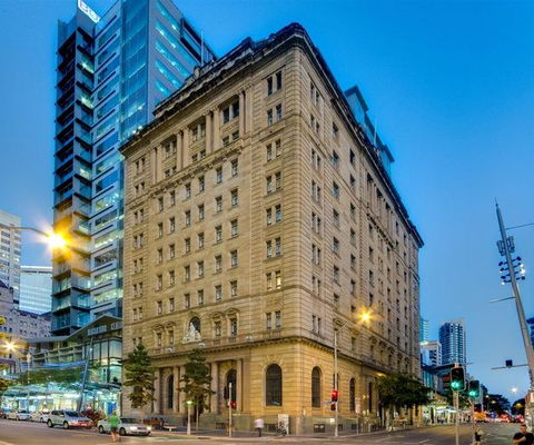 MacArthur Chambers - Tourism Cairns 0
