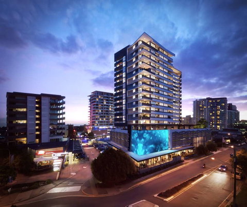 Alcyone Hotel Residences - Tourism Cairns 0