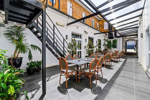 CH Boutique Hotel - Tourism Cairns 2