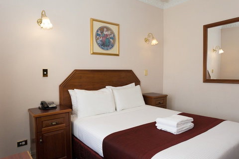 Palais Royale - Tourism Cairns 2