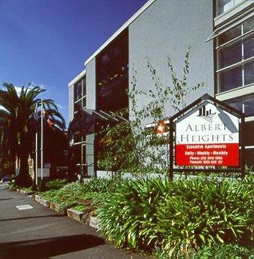 Albert Heights Service Apts - Tourism Cairns 0
