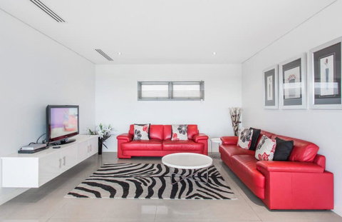 Rockingham Apartments - Tourism Cairns 2