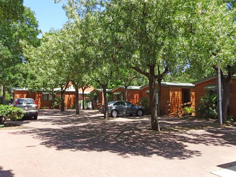 Adelaide Caravan Park - Tourism Cairns 2